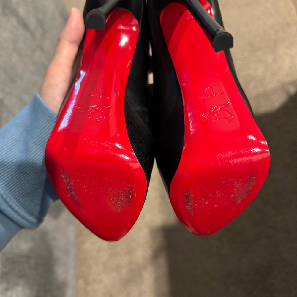 Christian Louboutin Elegant Black Heels Dolly - Picture 4 of 7